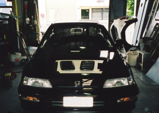 The bonnet vents in the dummy position